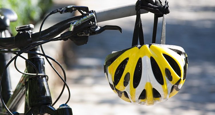  Port du casque obligatoire à vélo : Le Sénat n’est pas favorable 